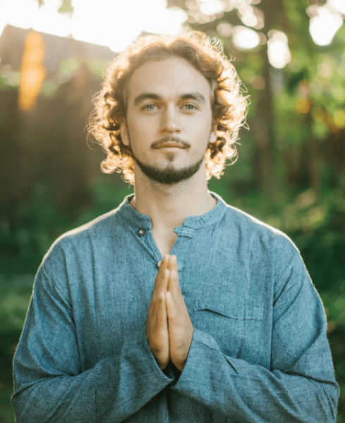 30+ лучших онлайн-курсов медитации, где вы сможете практиковать медитацию бесплатно и платно